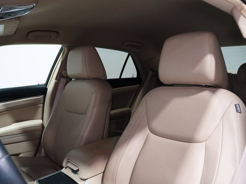 Used 2013 Chrysler 300 w/ Driver Convenience Group image 15