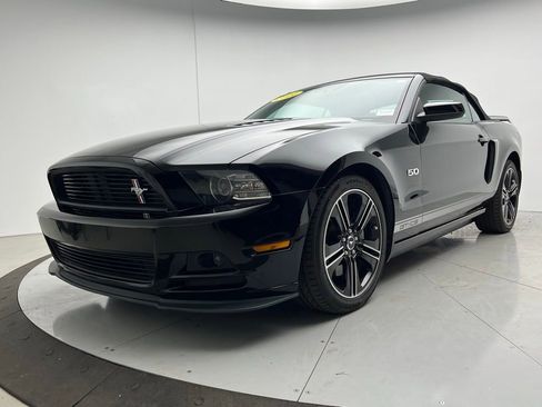 Used 2014 Ford Mustang GT Premium w/ Equipment Group 402A image 25