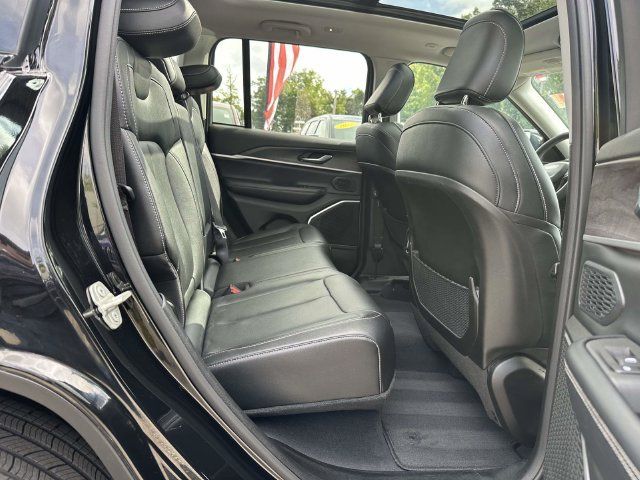 Used 2024 Jeep Grand Cherokee Limited 4xe AWD/4WD image 24