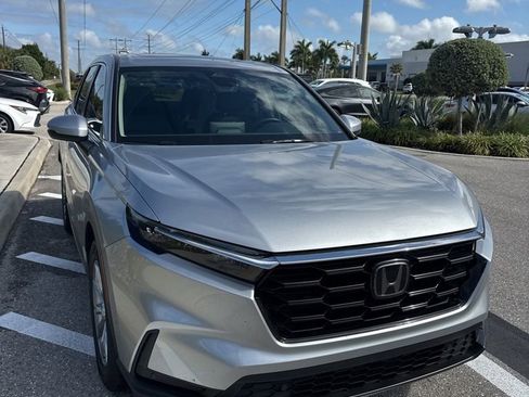 Used 2025 Honda CR-V EX-L image 4