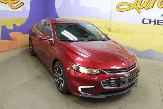Used 2017 Chevrolet Malibu LT w/ True North Edition FWD image 2
