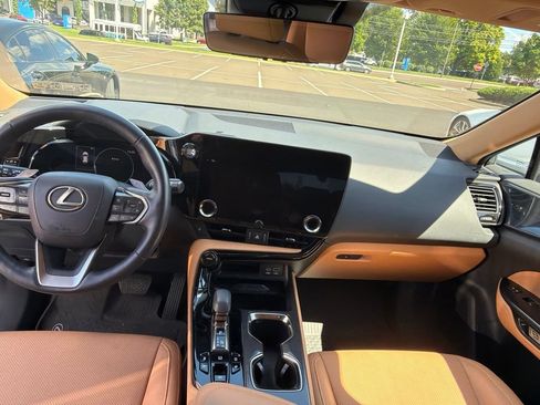 Used 2024 Lexus NX 350 AWD w/ Vision Package image 9