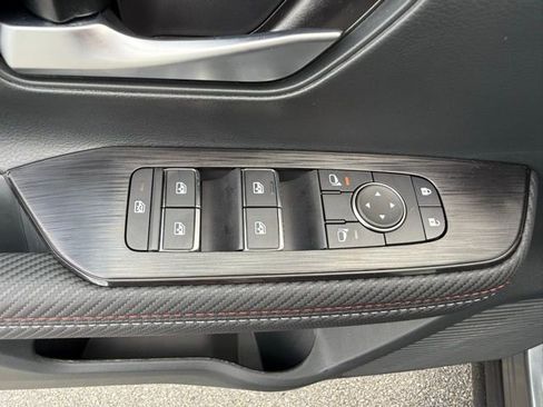 New 2025 Nissan Kicks SR w/ SR Premium Package image 11