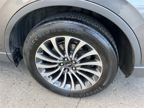 Used 2020 Lincoln Aviator Reserve w/ Equipment Group 201A image 11