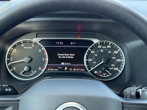 Used 2025 Nissan Rogue S image 14