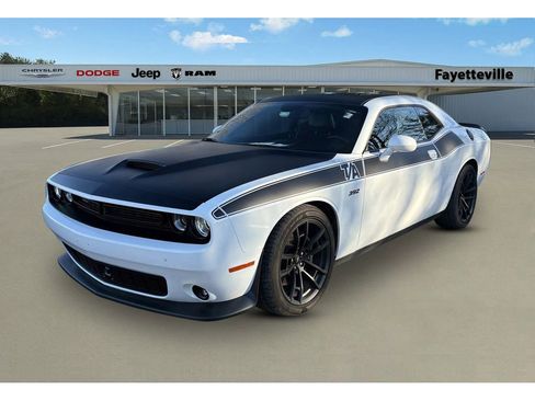 Used 2023 Dodge Challenger R/T Scat Pack w/ T/A Package image 7
