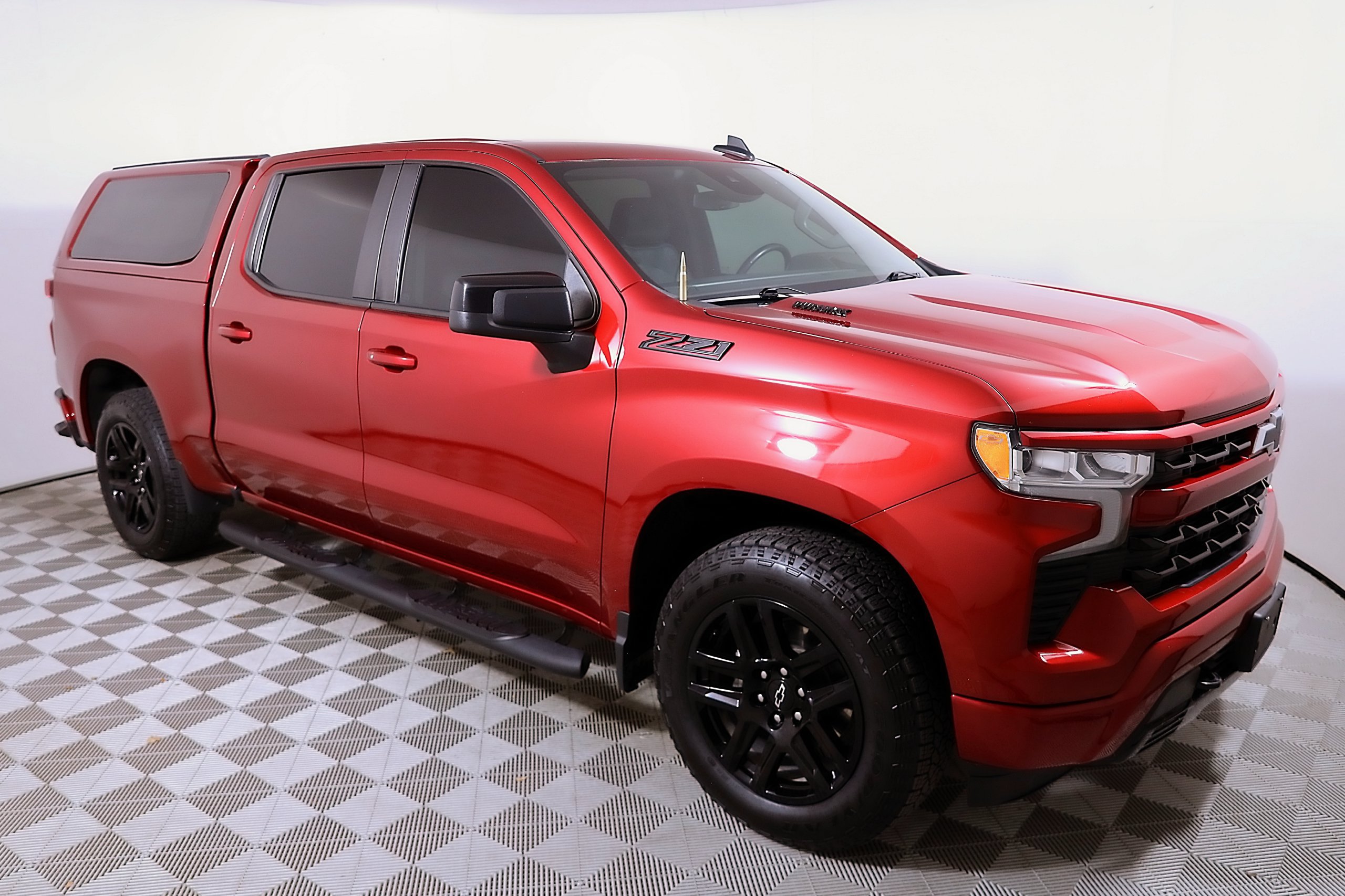 Used 2023 Chevrolet Silverado 1500 RST w/ Convenience Package II AWD/4WD image 5
