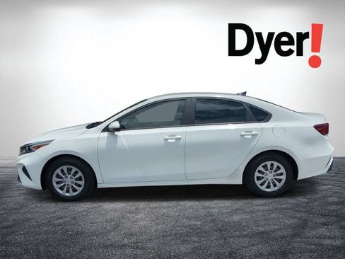 Used 2023 Kia Forte LX FWD image 7