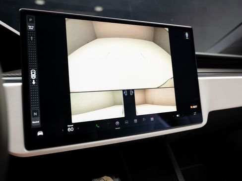 Used 2023 Tesla Model X Plaid image 48