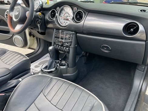 Used 2008 MINI Cooper Convertible FWD image 29