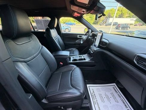 Used 2020 Ford Explorer ST w/ ST Street Pack AWD/4WD image 38
