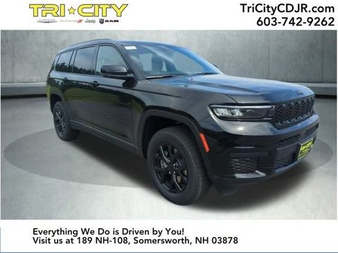 New 2025 Jeep Grand Cherokee L Altitude image 11