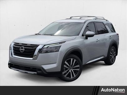 New 2025 Nissan Pathfinder Platinum w/ Cargo Package