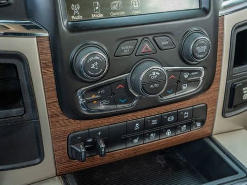Used 2014 RAM 2500 Laramie image 30