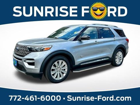 Used 2022 Ford Explorer King Ranch image 1