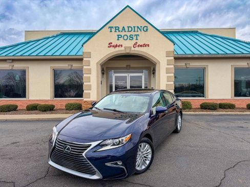 Used 2017 Lexus ES 350 image 2