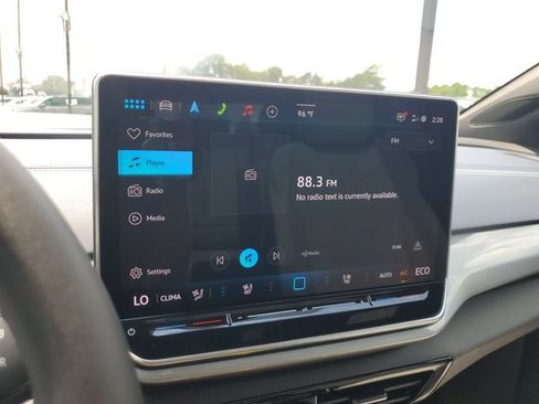 Certified 2025 Volkswagen ID.4 Pro S AWD/4WD image 30