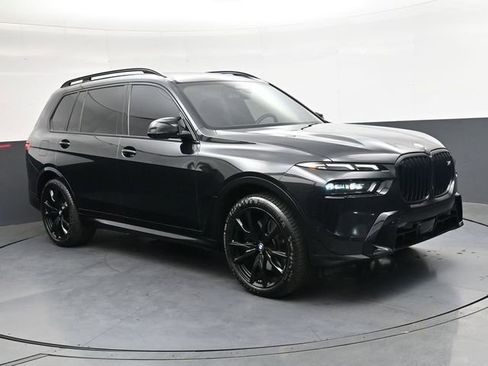 Used 2025 BMW X7 M60i AWD/4WD image 2