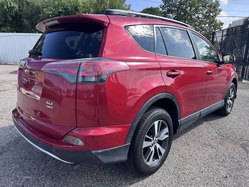 Used 2016 Toyota RAV4 XLE AWD/4WD image 5