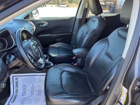 Used 2017 Jeep Compass Limited w/ Navigation Group image 12