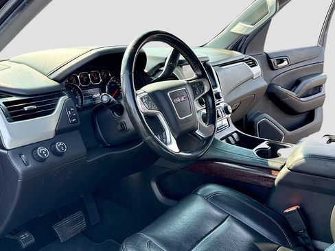 Used 2018 GMC Yukon XL SLT AWD/4WD image 4