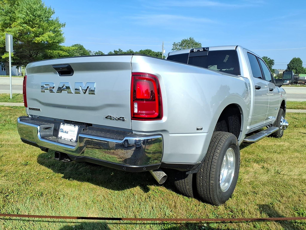 New 2026 RAM 3500 Big Horn AWD/4WD image 7
