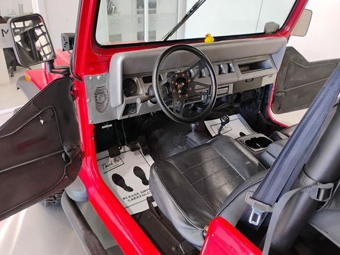 Used 1995 Jeep Wrangler Rio Grande AWD/4WD image 33