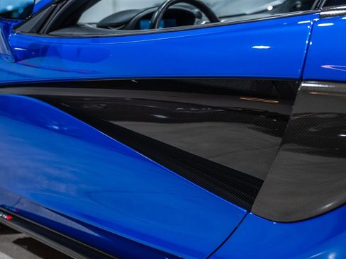 Used 2018 McLaren 570S Spider image 63