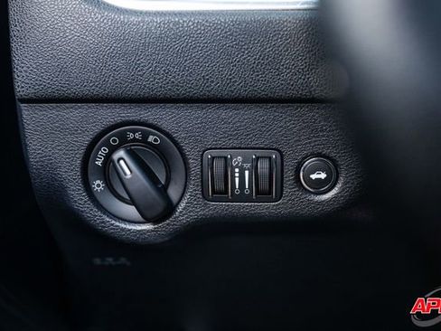 Used 2015 Dodge Charger SRT Hellcat image 65