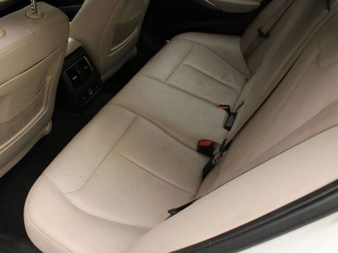 Used 2016 BMW 328i Sedan w/ M Sport Package RWD image 19