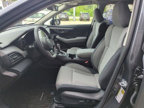 Used 2025 Subaru Outback Premium image 11