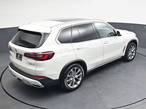 Used 2021 BMW X5 xDrive40i w/ Premium Package 3 AWD/4WD image 23