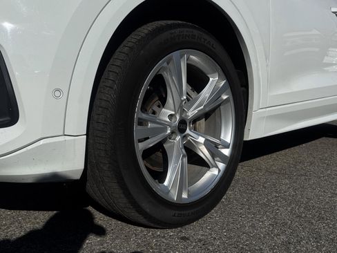 Used 2022 Audi Q8 Premium Plus image 13