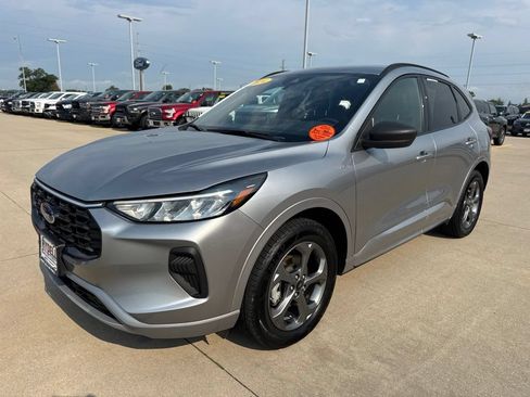 Certified 2024 Ford Escape ST-Line w/ Tech Pack #1 AWD/4WD image 24