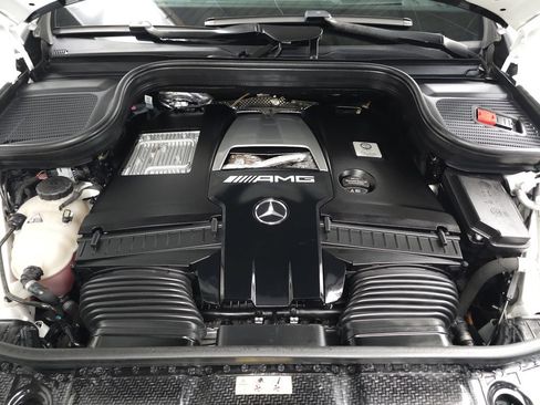 Used 2024 Mercedes-Benz GLS 63 AMG 4MATIC image 39