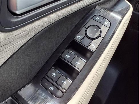 Certified 2023 Nissan Rogue SV image 23