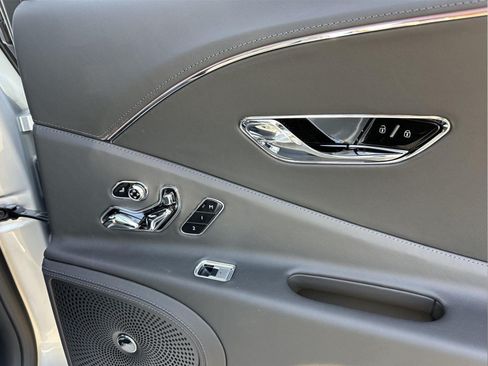 New 2026 Bentley Flying Spur Plug-In Hybrid AWD/4WD image 29
