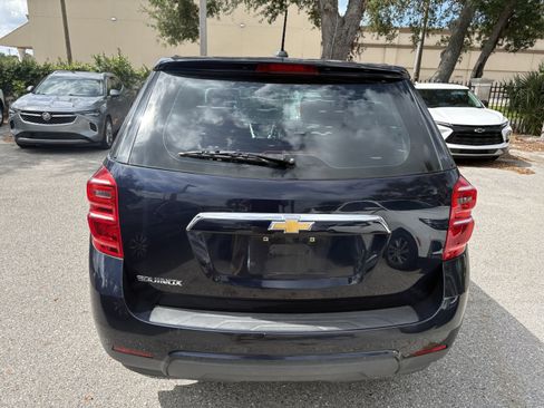 Used 2017 Chevrolet Equinox LS FWD image 6