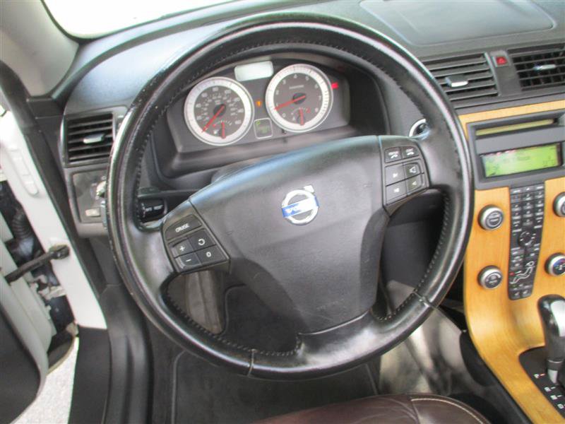 Used 2011 Volvo C70 T5 w/ Convenience Pkg FWD image 12