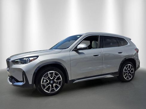 New 2026 BMW X1 xDrive28i w/ Technology Package AWD/4WD image 3