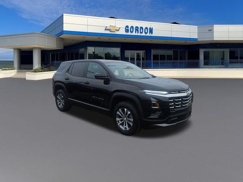 Used 2026 Chevrolet Equinox LT w/ Convenience Package II FWD image 8