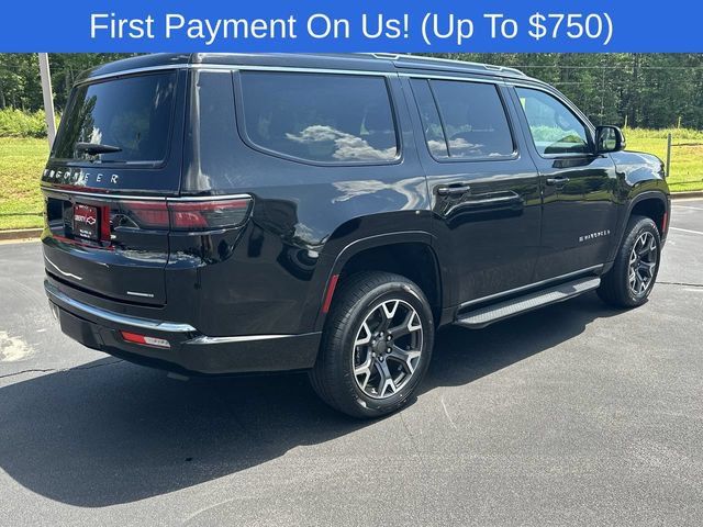 Used 2024 Jeep Wagoneer Series III AWD/4WD image 8