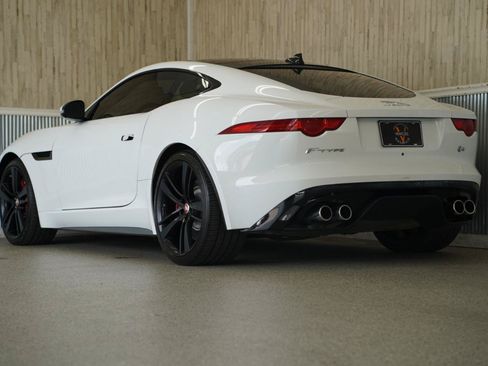 Used 2015 Jaguar F-TYPE R RWD image 7
