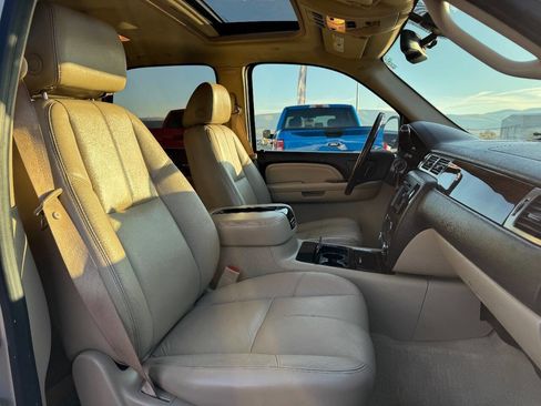 Used 2007 GMC Yukon Denali image 10