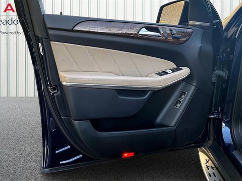 Used 2016 Mercedes-Benz GL 550 4MATIC image 20