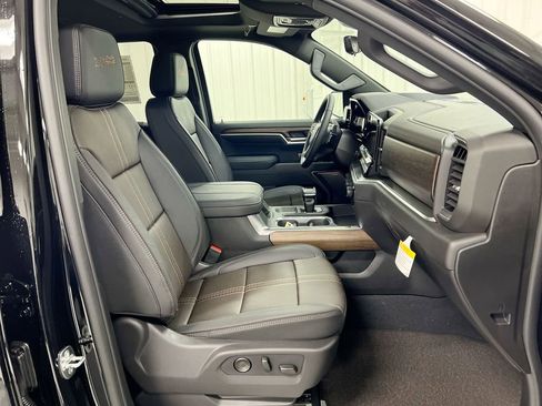 New 2026 Chevrolet Silverado 1500 High Country w/ Technology Package AWD/4WD image 23