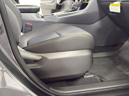 Certified 2025 Toyota RAV4 LE image 20