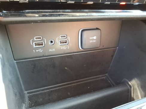 Certified 2023 Jeep Grand Cherokee Laredo AWD/4WD image 17