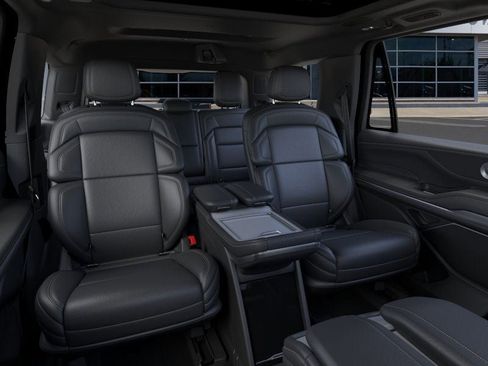 New 2025 Lincoln Navigator Reserve w/ Jet Appearance Package image 11