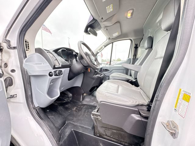 Used 2018 Ford Transit 250 148 Low Roof RWD image 10